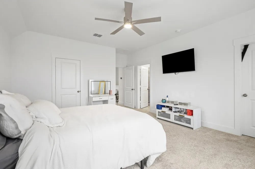 1013 Carnation Drive Crowley, TX 76036