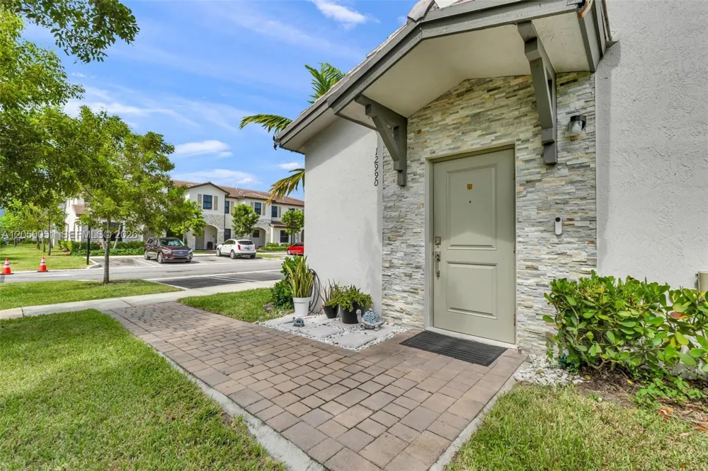 12990 SW 232nd Ln Homestead, FL 33170
