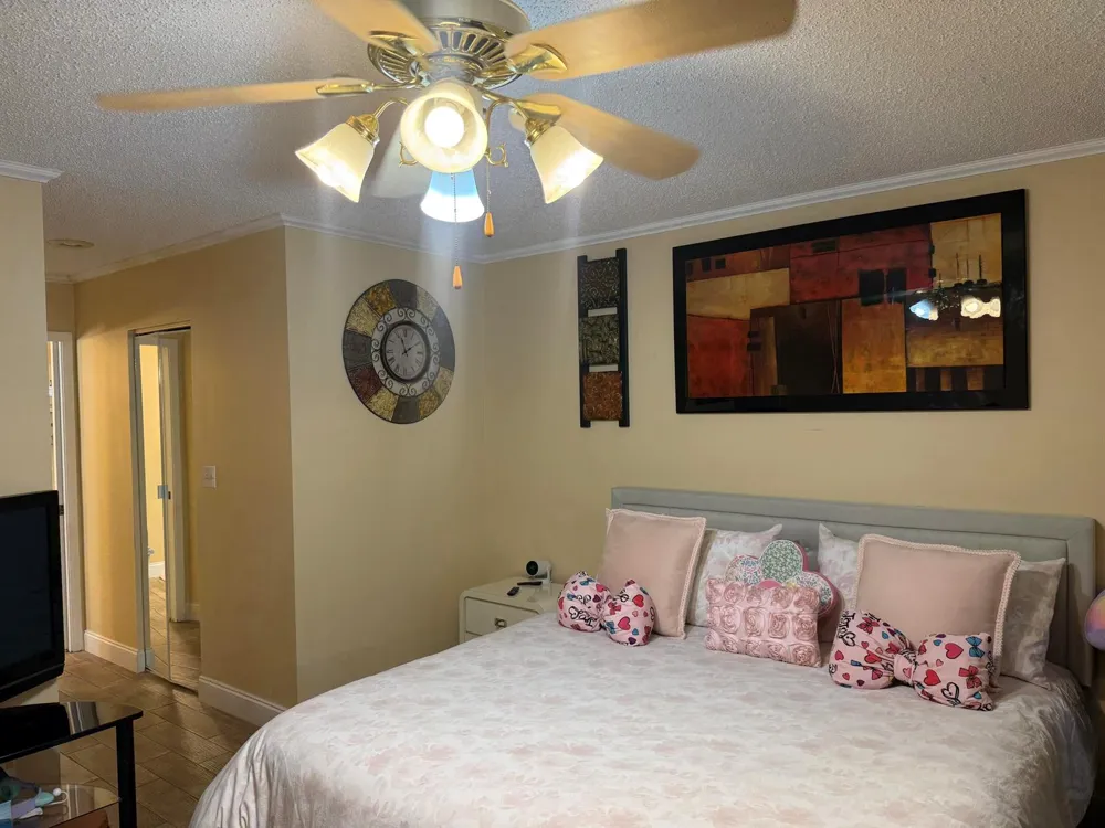 1718 W Sanderling Lane Fort Pierce, FL 34982