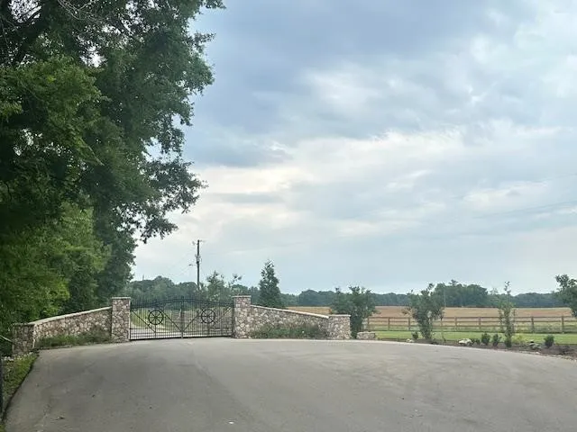 0 CRAVENS RD Savannah, TN 38372
