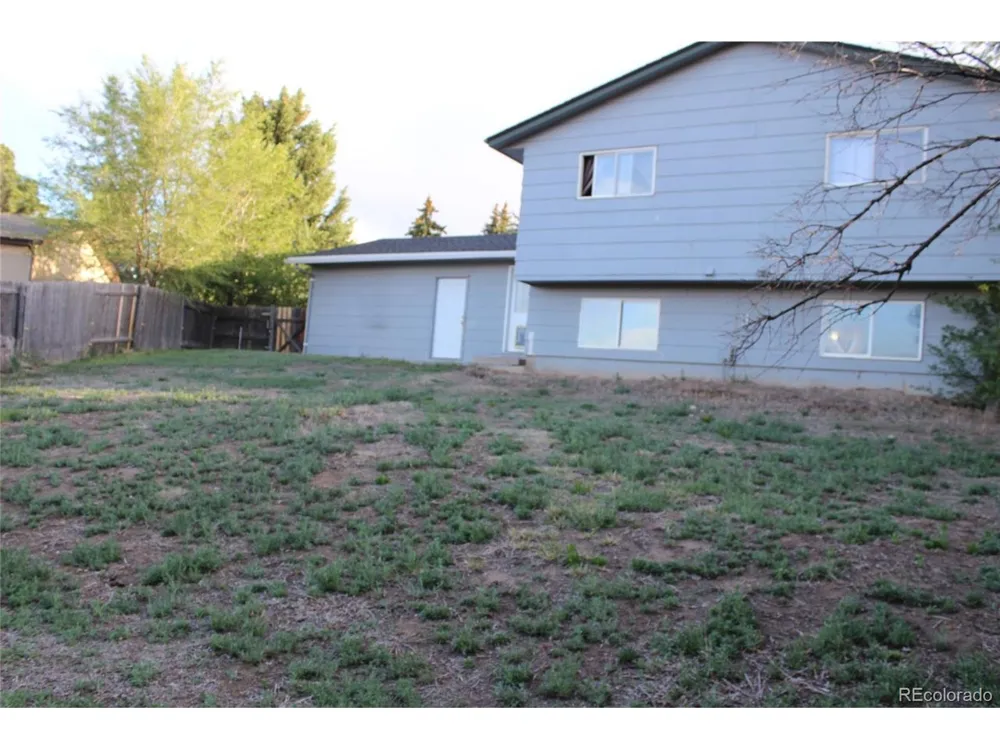 5055 Picket Drive Colorado Springs, CO 80918