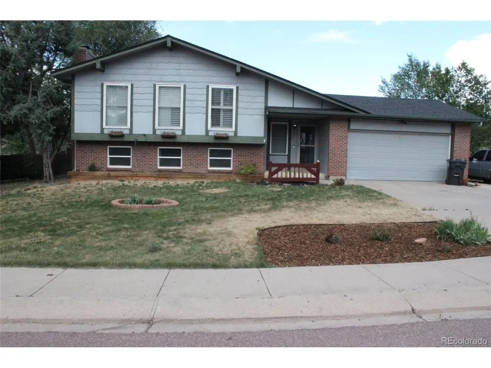 5055 Picket Drive Colorado Springs, CO 80918