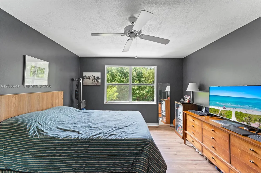 16102 Opal Creek Dr Weston, FL 33331