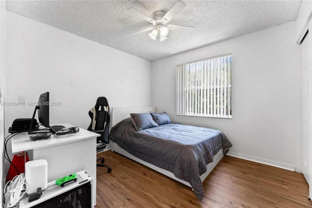 16102 Opal Creek Dr Weston, FL 33331