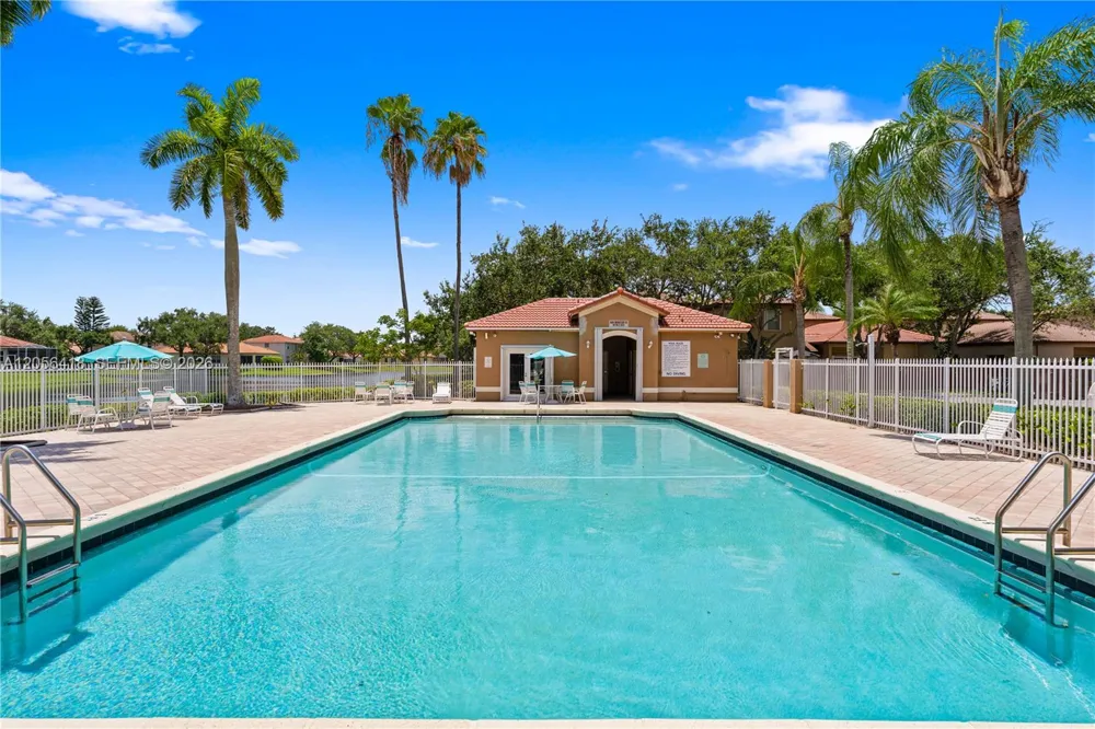 16102 Opal Creek Dr Weston, FL 33331
