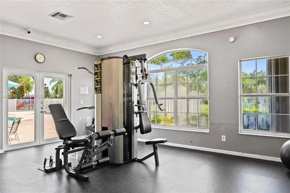 16102 Opal Creek Dr Weston, FL 33331