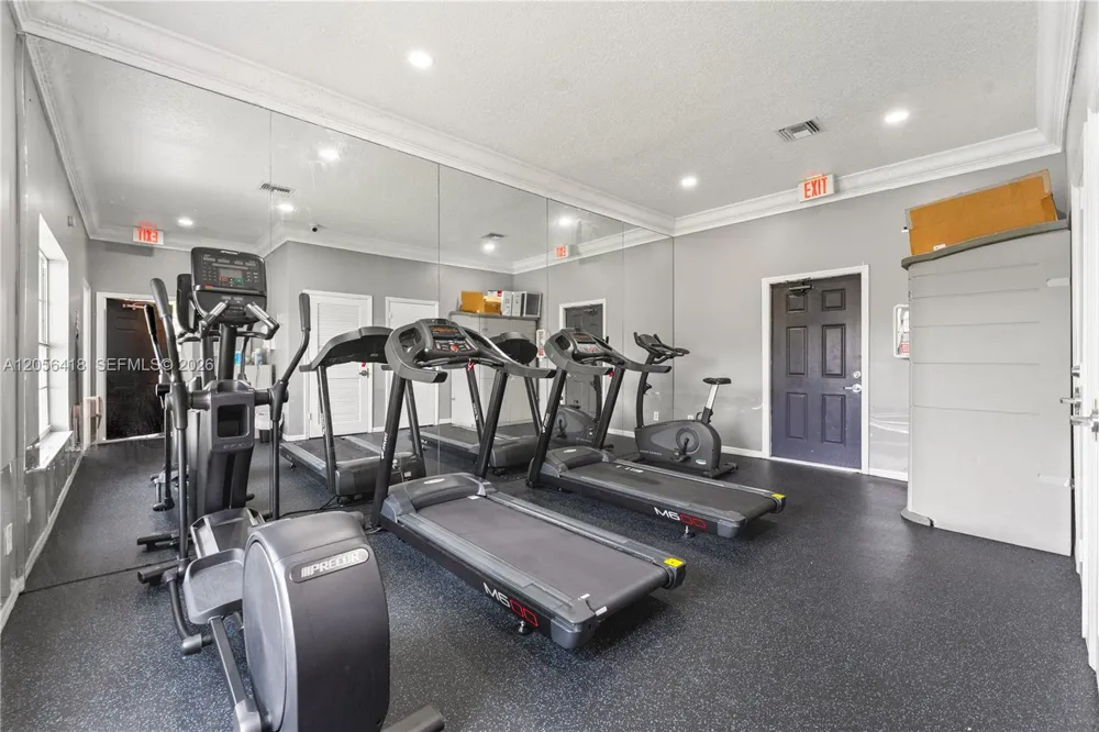 16102 Opal Creek Dr Weston, FL 33331