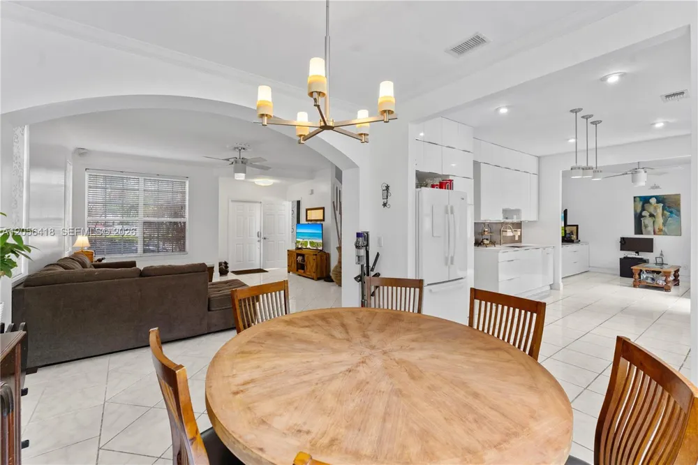16102 Opal Creek Dr Weston, FL 33331