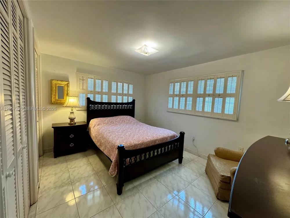 3440 NE 170th St North Miami Beach, FL 33160