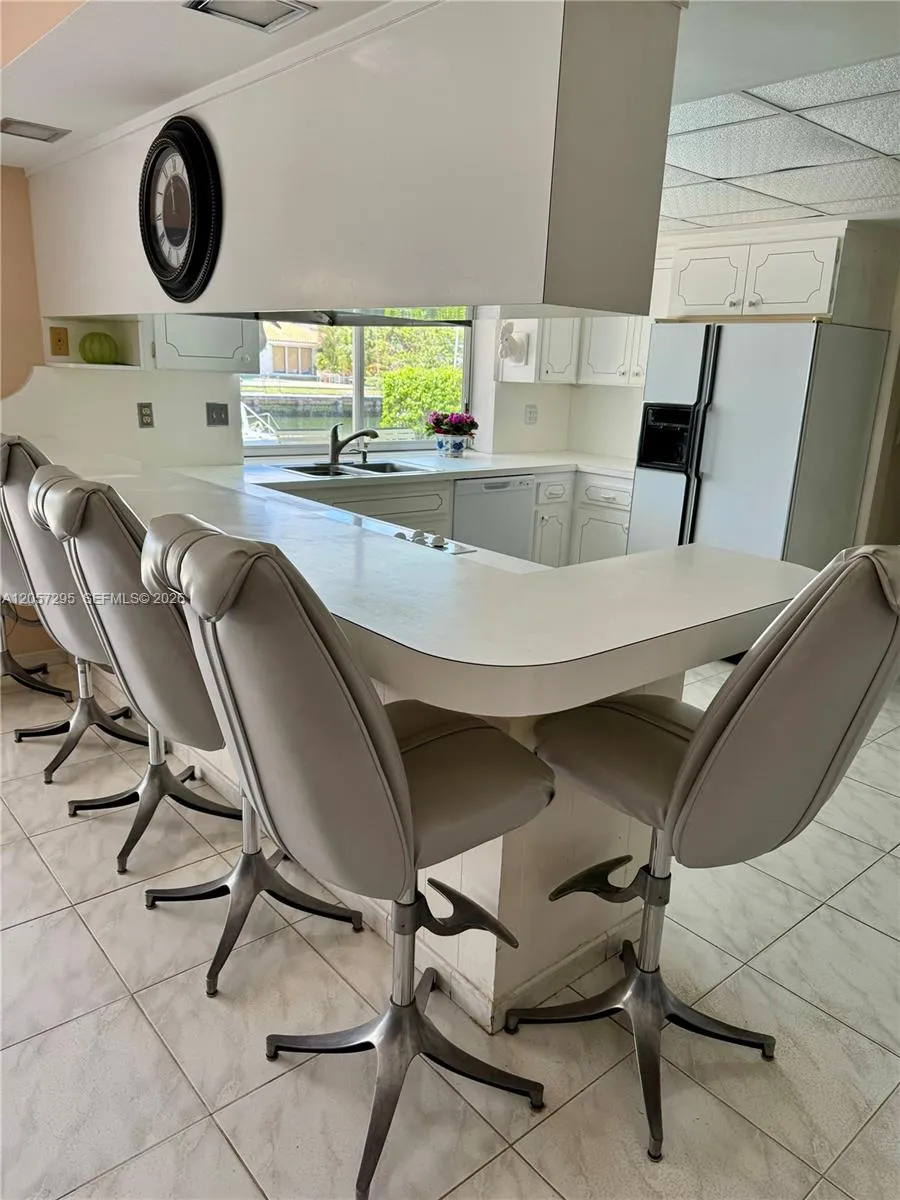 3440 NE 170th St North Miami Beach, FL 33160