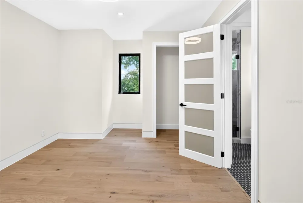 539 AVENIDA DEL NORTE Sarasota, FL 34242