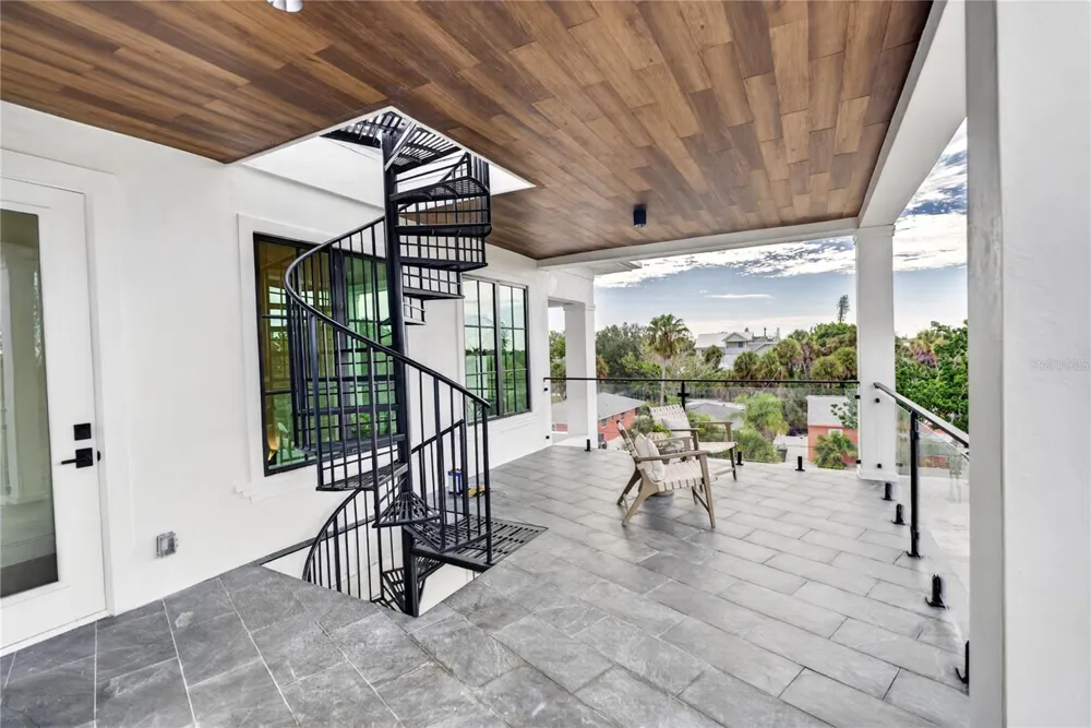 539 AVENIDA DEL NORTE Sarasota, FL 34242