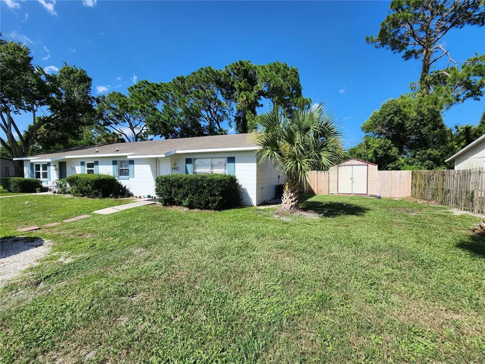 1917 FERN PALM DRIVE Edgewater, FL 32141