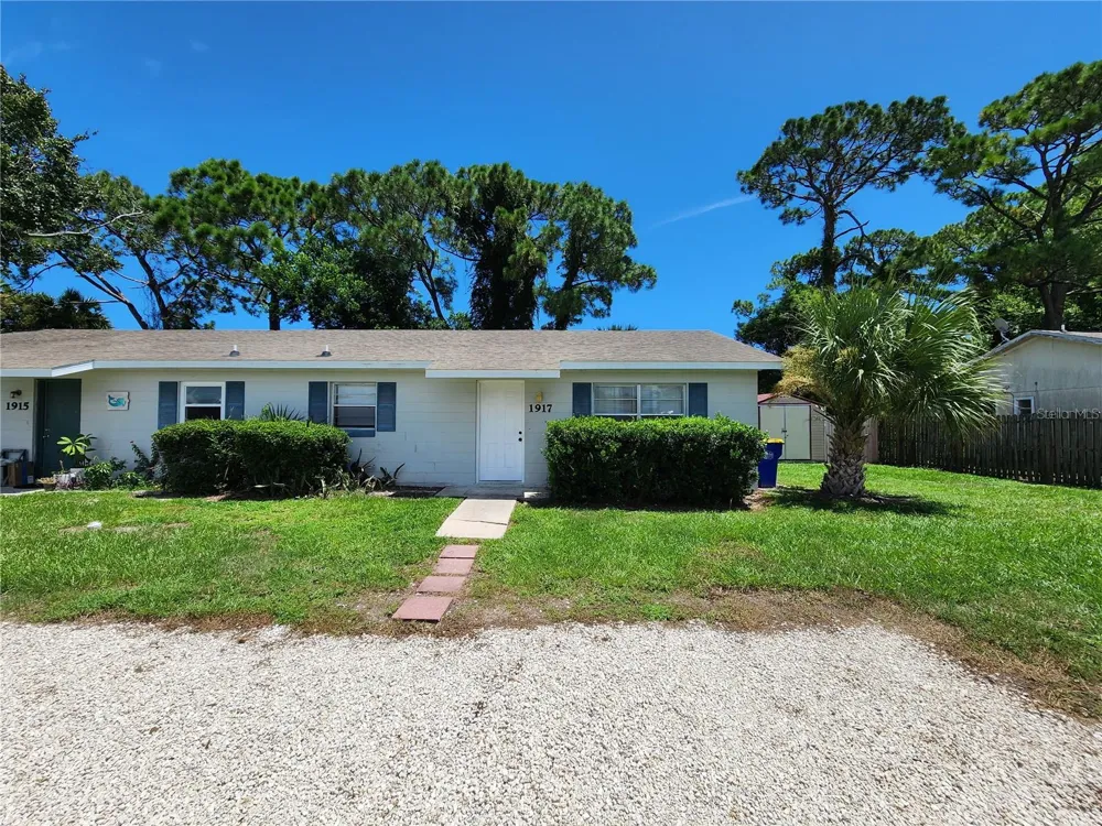 1917 FERN PALM DRIVE Edgewater, FL 32141