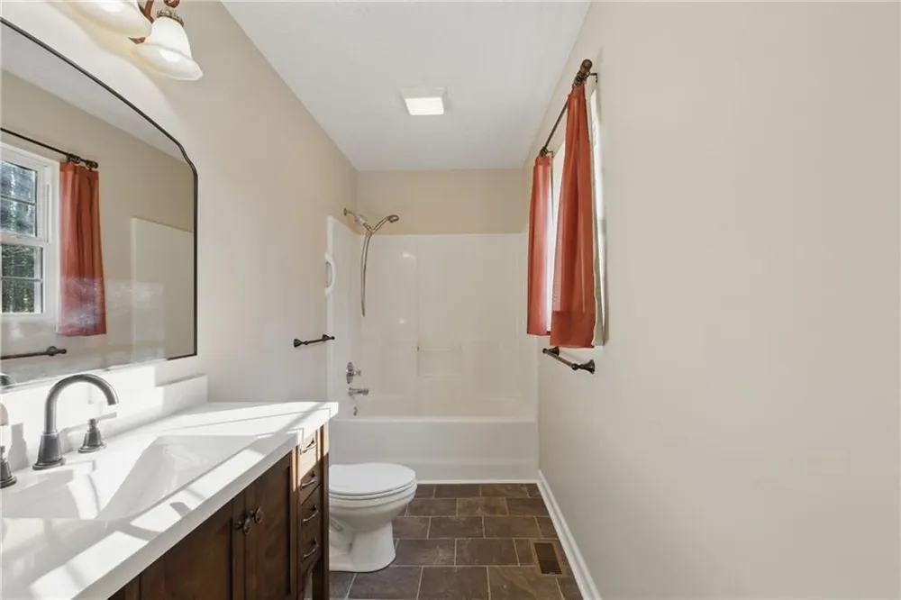 218 Eden Woods Clarkesville, GA 30523