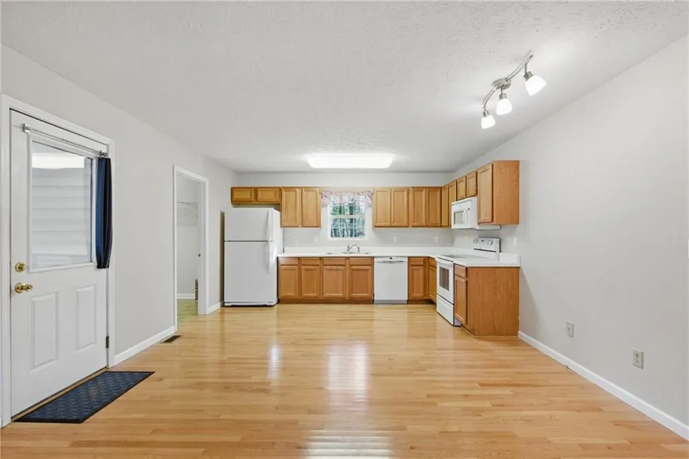 218 Eden Woods Clarkesville, GA 30523