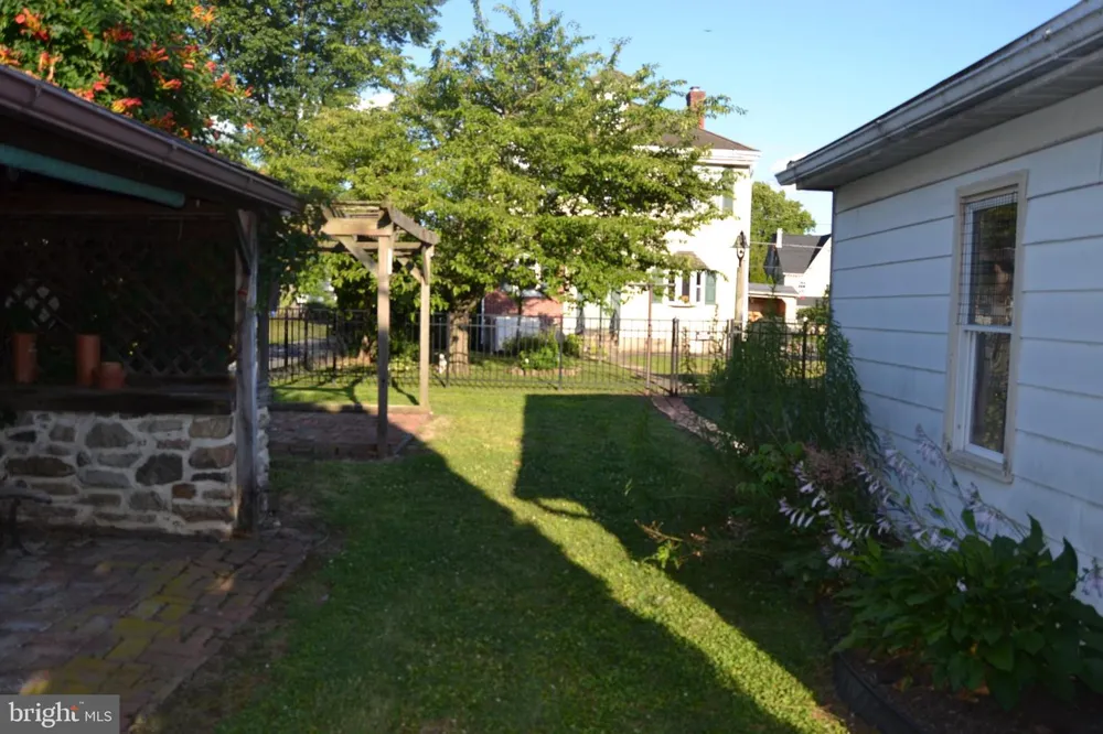 523 MAIN STREET Bally, PA 19503