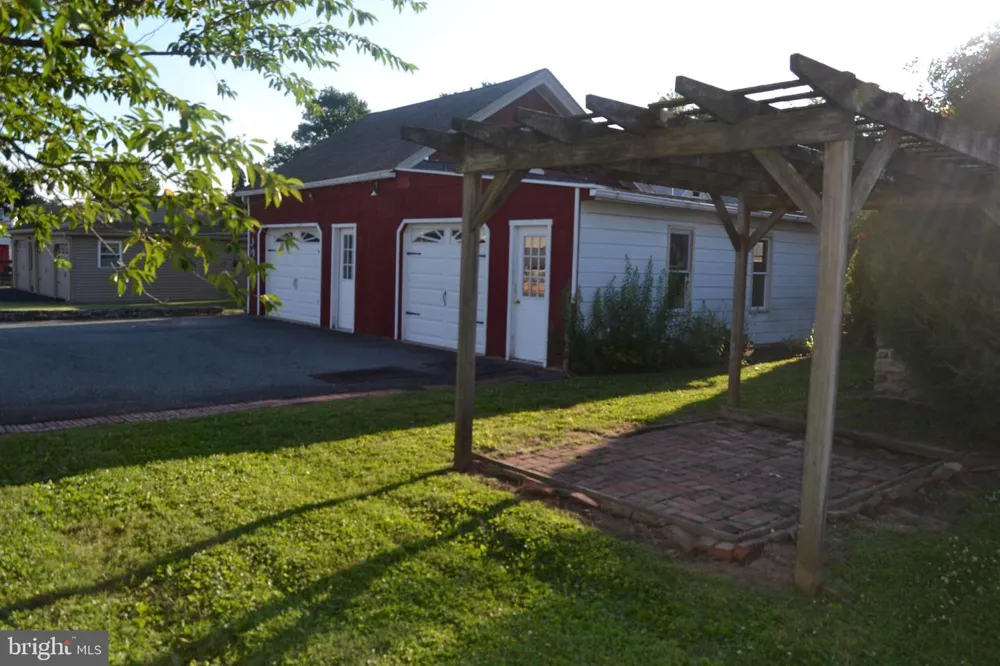 523 MAIN STREET Bally, PA 19503