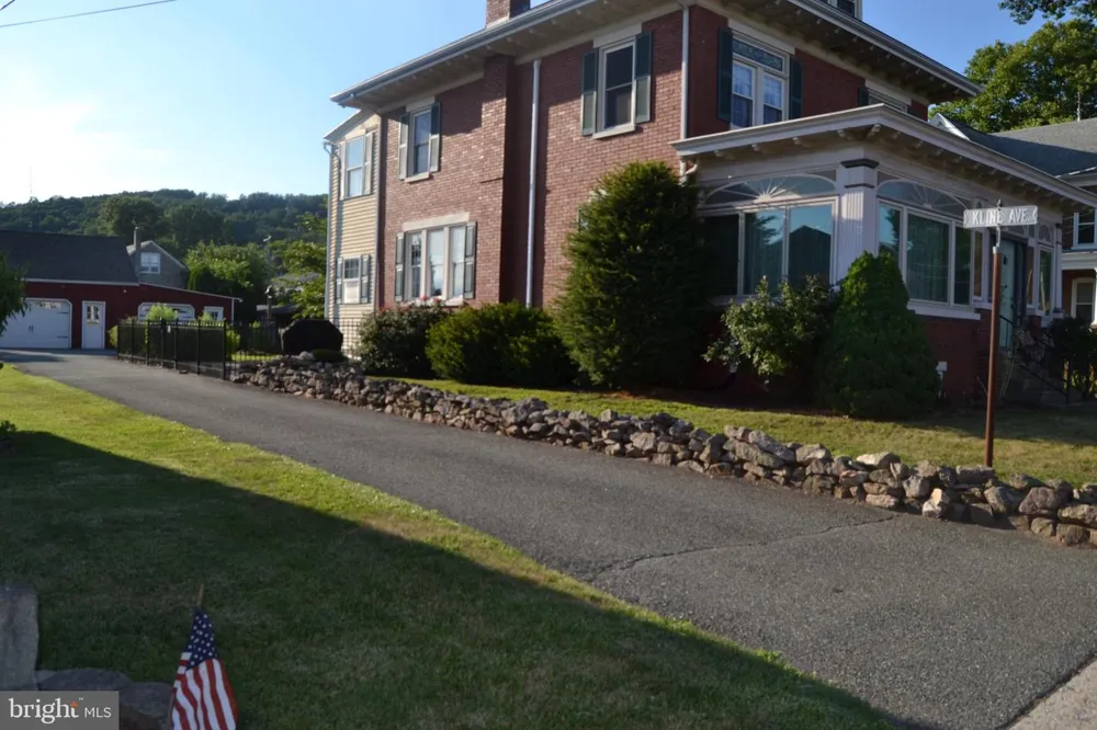 523 MAIN STREET Bally, PA 19503