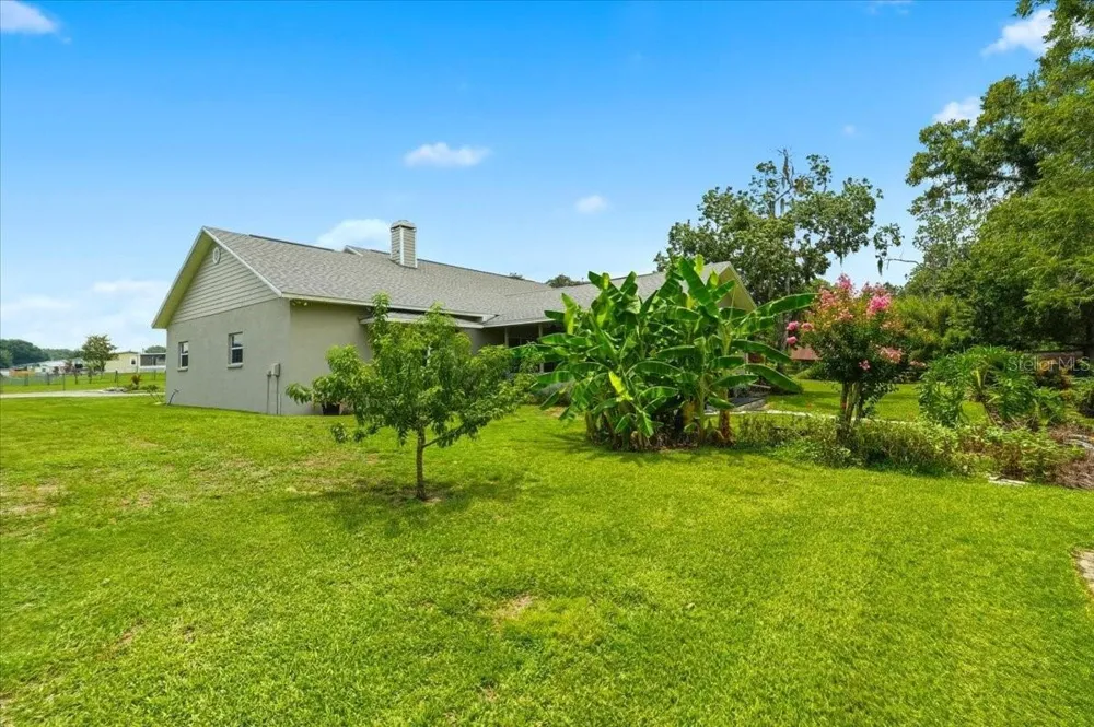 8404 MATHEWS ROAD Lakeland, FL 33809