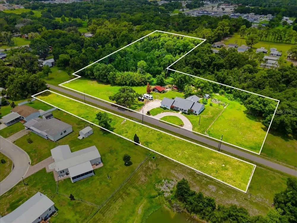 8404 MATHEWS ROAD Lakeland, FL 33809