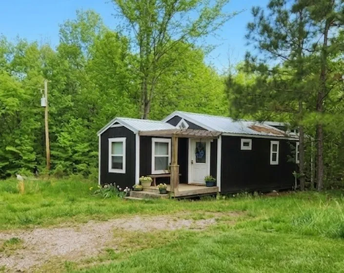 2205 Pine Ridge Ln Adamsville, TN 38310