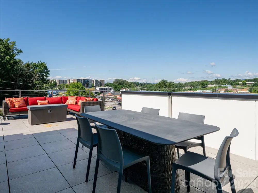 1 Bauhaus Court Asheville, NC 28801