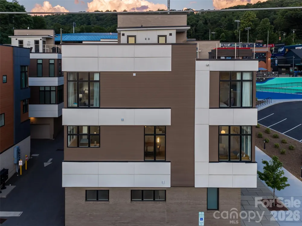 1 Bauhaus Court Asheville, NC 28801