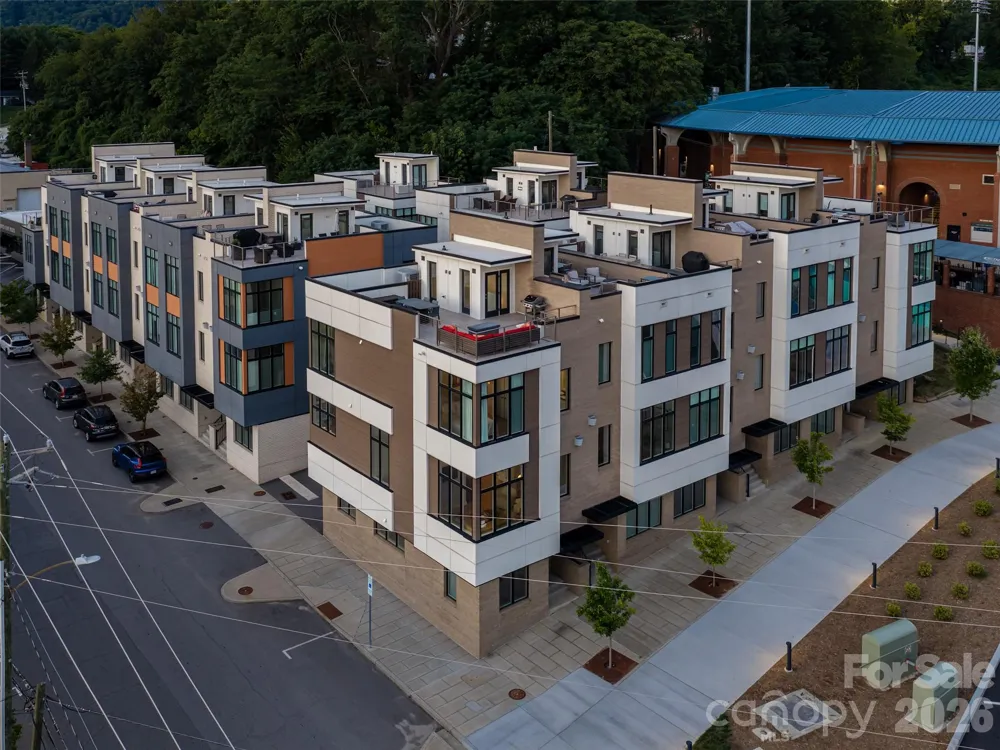 1 Bauhaus Court Asheville, NC 28801