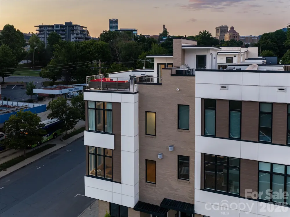 1 Bauhaus Court Asheville, NC 28801