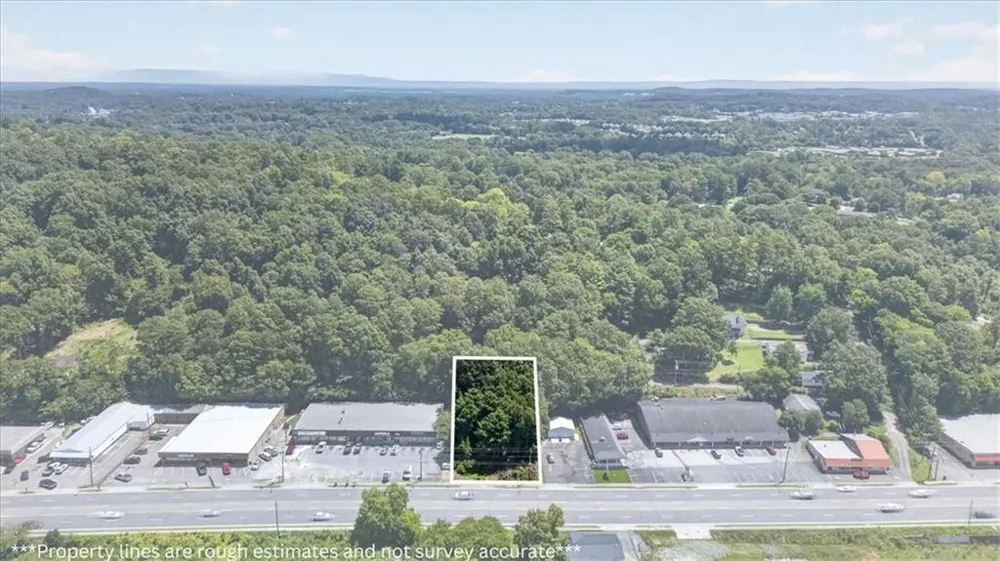 0 S Wall Street Calhoun, GA 30701
