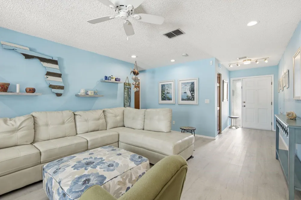3047 CASCADE DRIVE Clearwater, FL 33761
