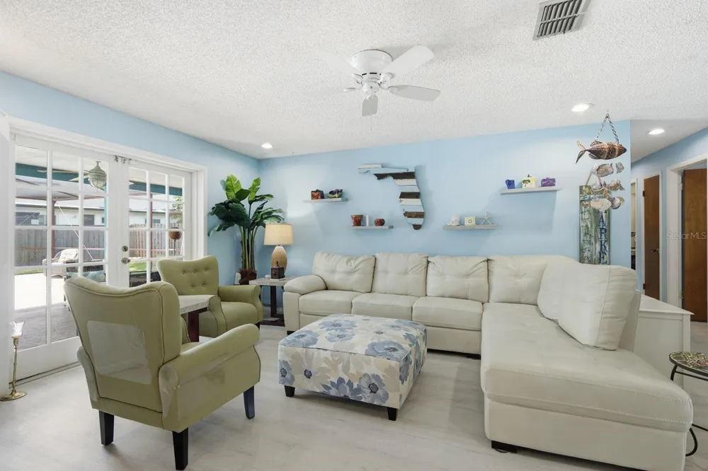 3047 CASCADE DRIVE Clearwater, FL 33761