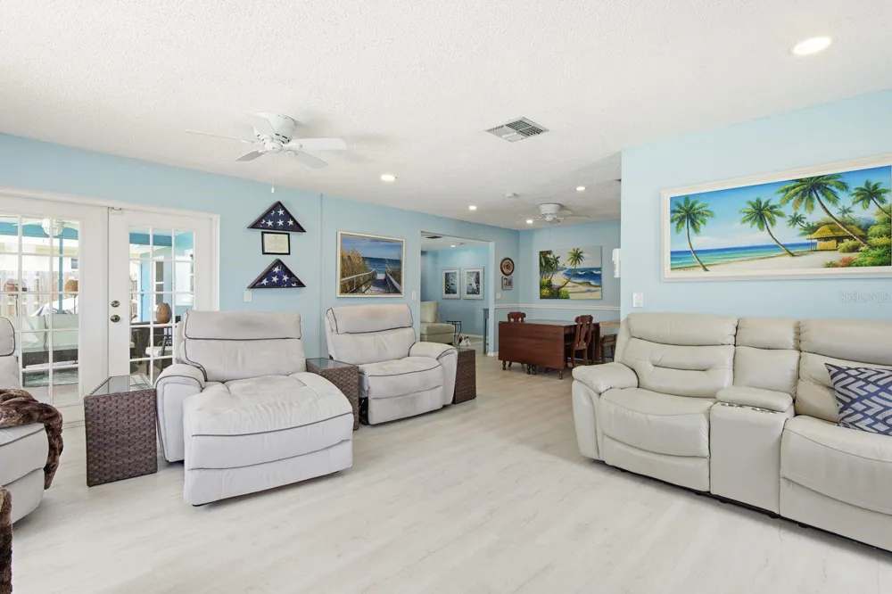3047 CASCADE DRIVE Clearwater, FL 33761