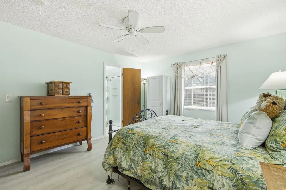 3047 CASCADE DRIVE Clearwater, FL 33761