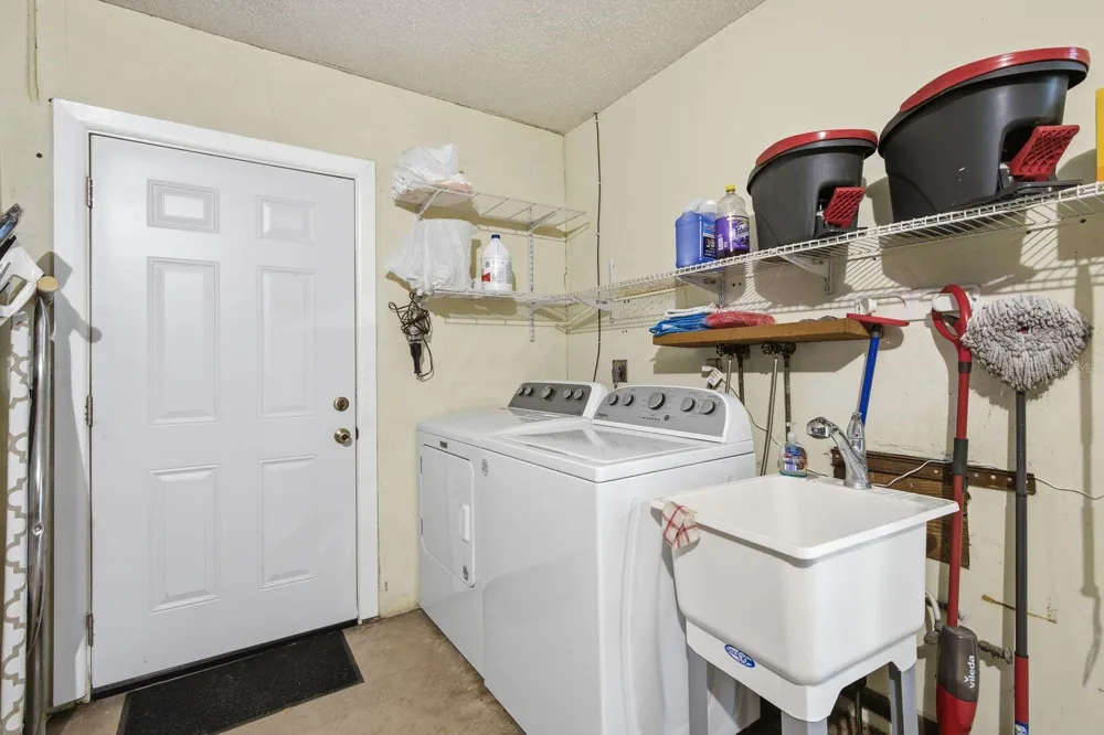 3047 CASCADE DRIVE Clearwater, FL 33761