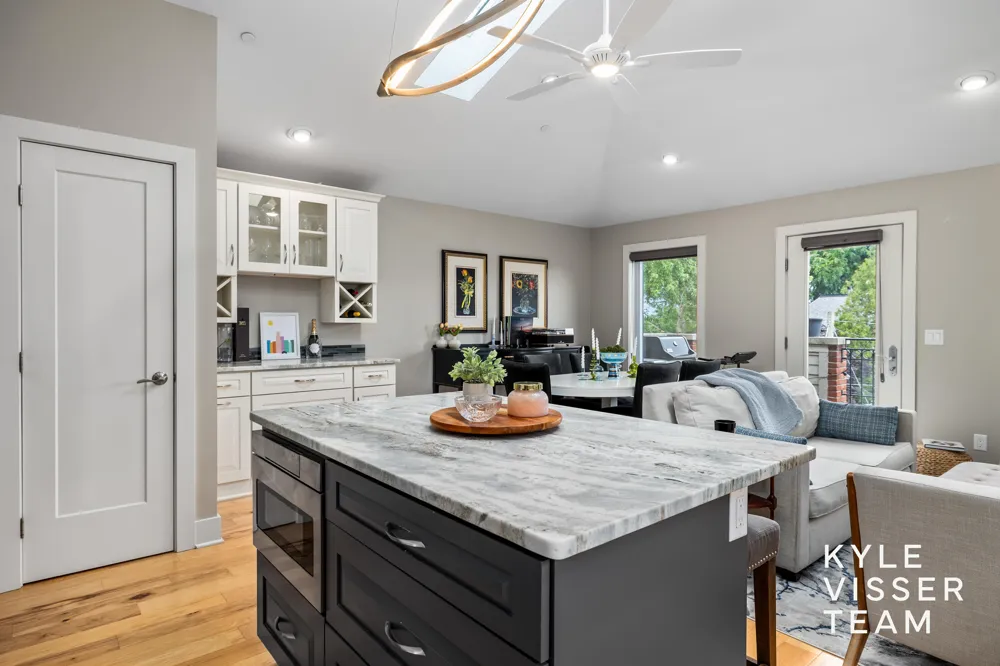 542 Fairview Avenue NE #3 Grand Rapids, MI 49503
