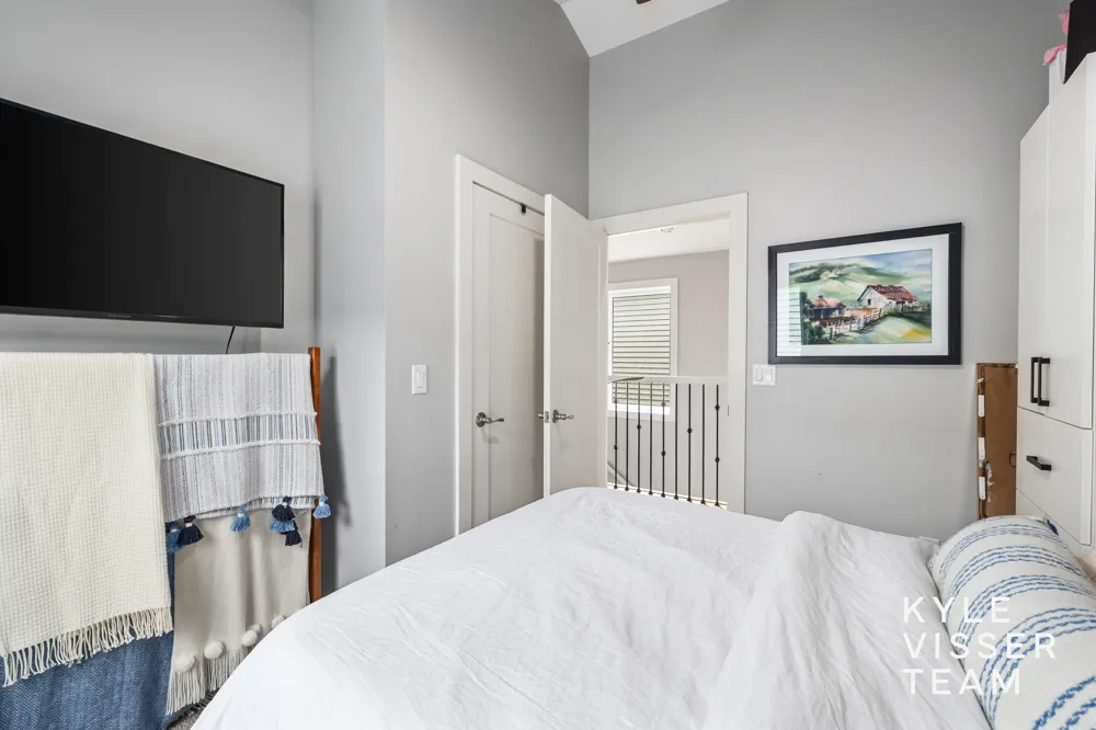 542 Fairview Avenue NE #3 Grand Rapids, MI 49503