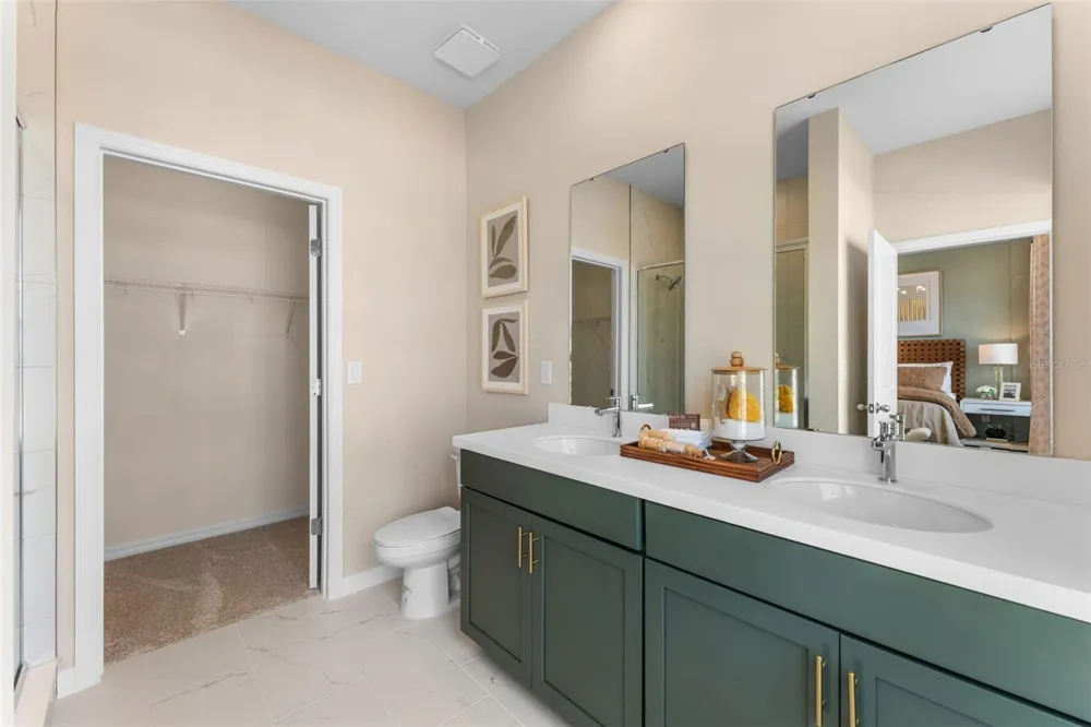 652 EMERALD GROVE DRIVE Apopka, FL 32703