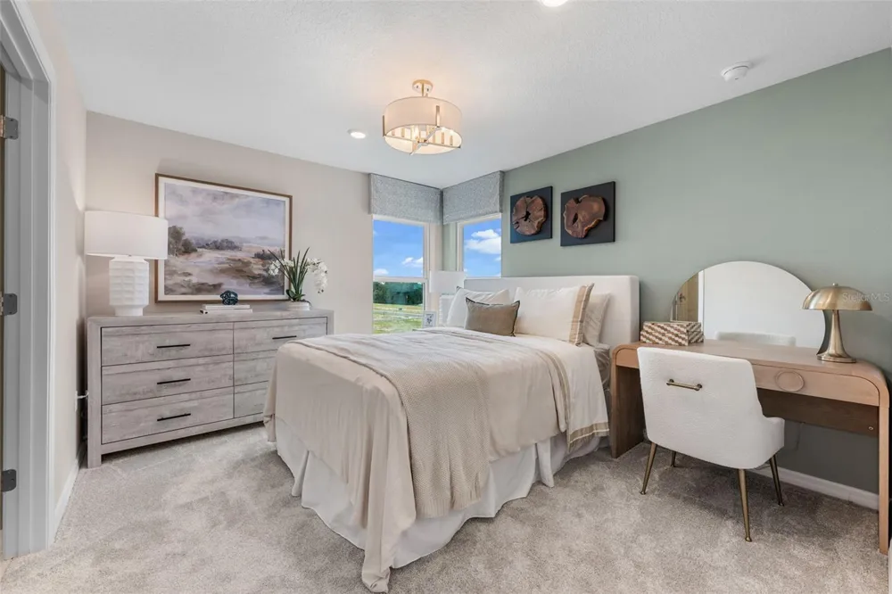 652 EMERALD GROVE DRIVE Apopka, FL 32703