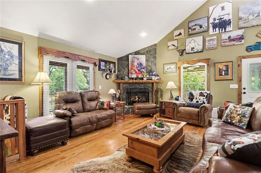 104 Pratten Drive Cleveland, GA 30528