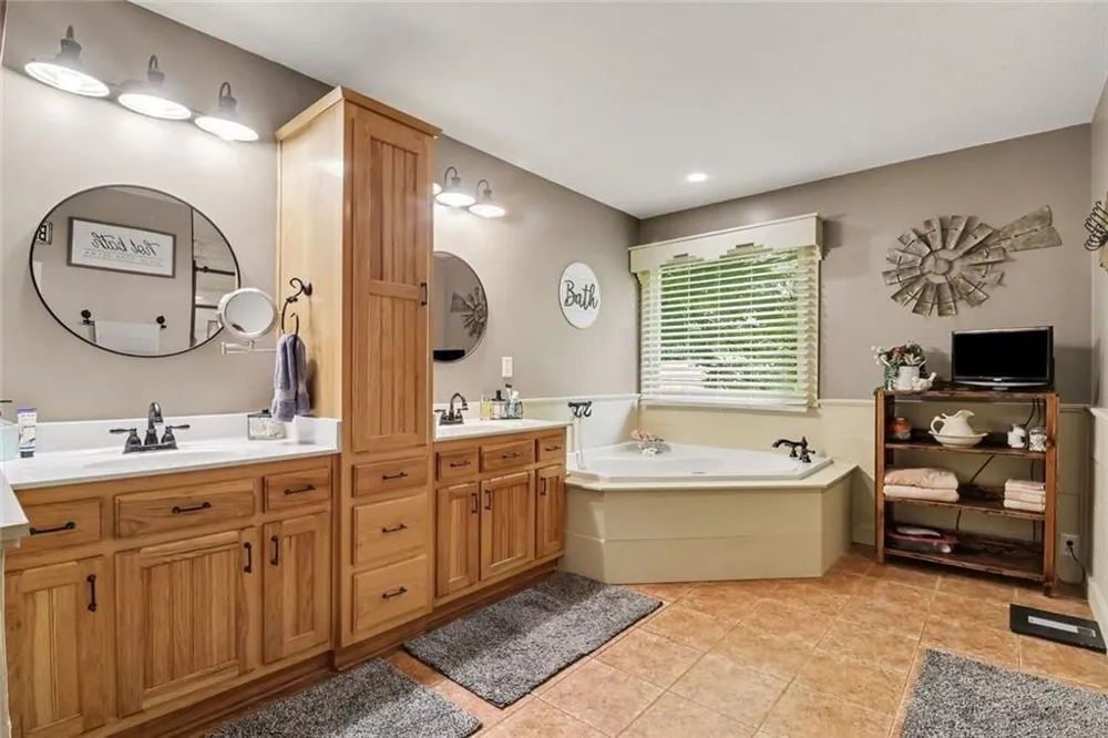 104 Pratten Drive Cleveland, GA 30528