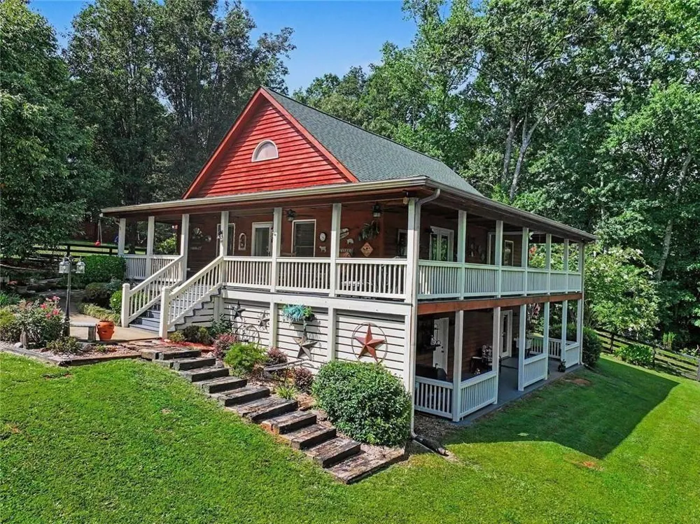 104 Pratten Drive Cleveland, GA 30528