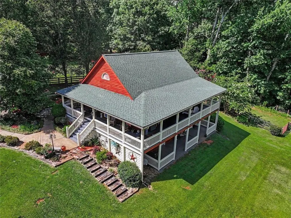 104 Pratten Drive Cleveland, GA 30528