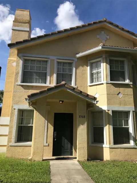 2508 Belmont Ln #2508