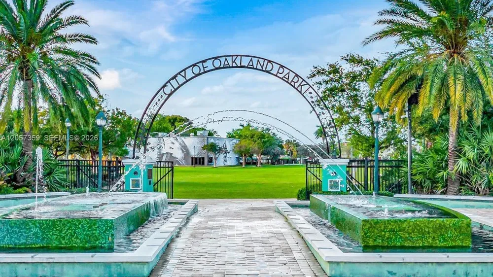 1066 NE 35th St Oakland Park, FL 33334