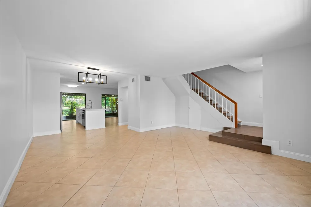 1517 Fairway Road Pembroke Pines, FL 33026