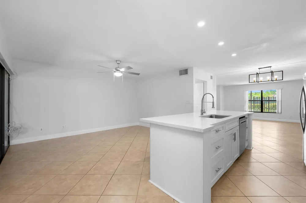 1517 Fairway Road Pembroke Pines, FL 33026