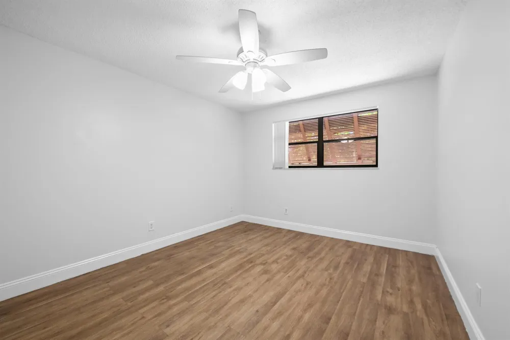 1517 Fairway Road Pembroke Pines, FL 33026