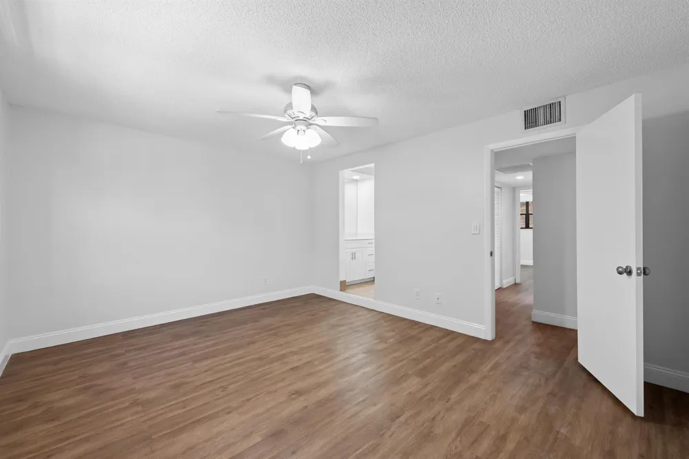 1517 Fairway Road Pembroke Pines, FL 33026